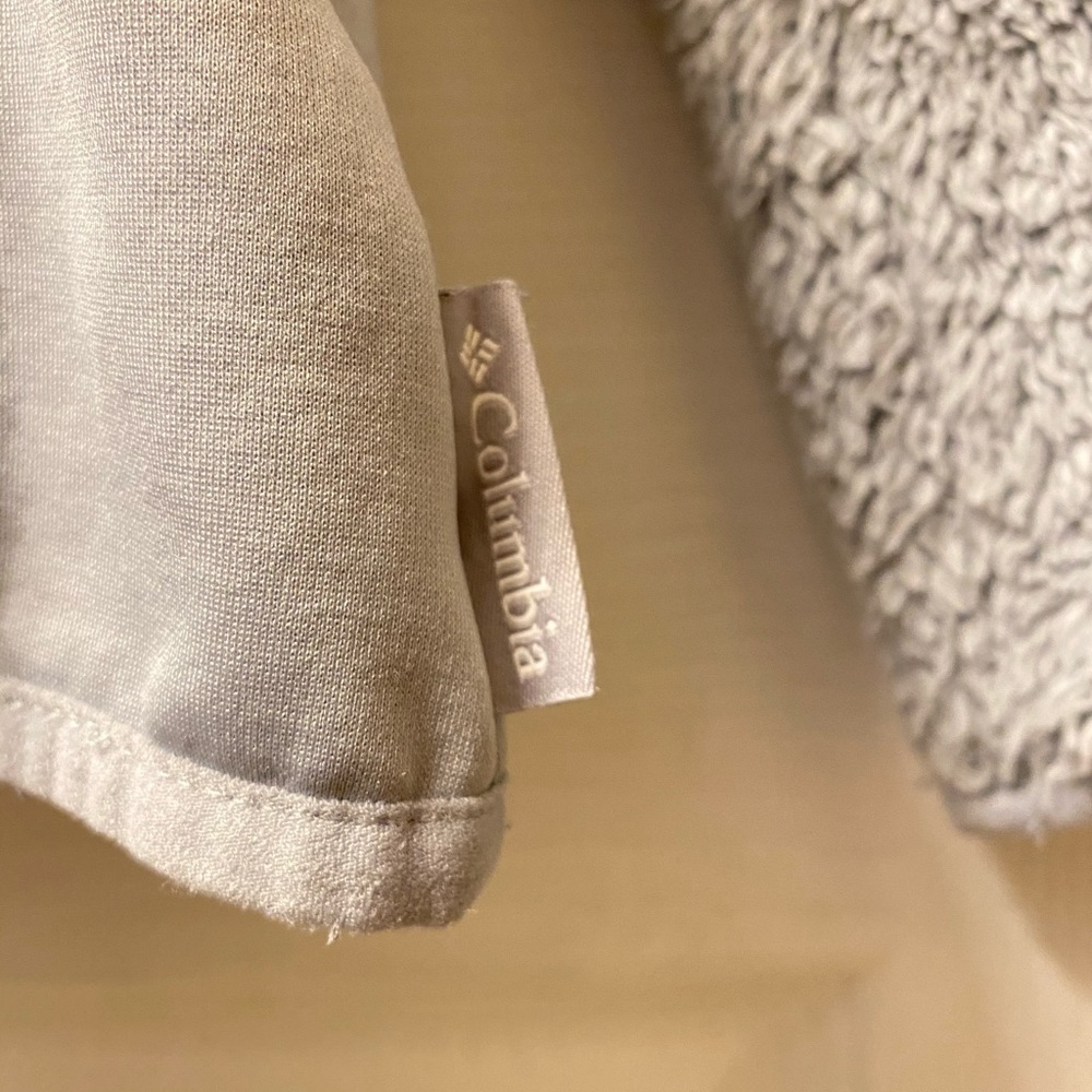 Columbia Women’s Sherpa Jacket - Picture 4 of 12